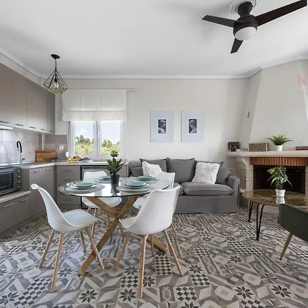 East Penthouse, Nilie Hospitality Mgmt *