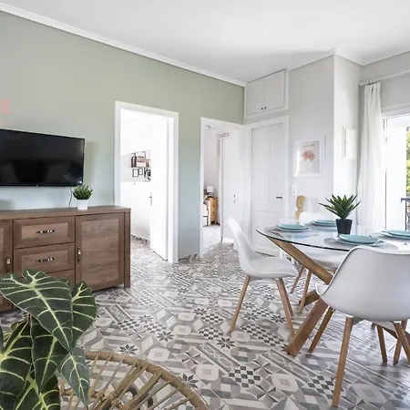 East Penthouse, Nilie Hospitality Mgmt
