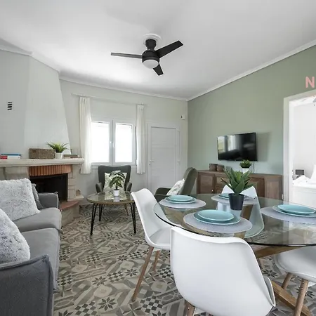 Apartment East Penthouse, Nilie Hospitality Mgmt